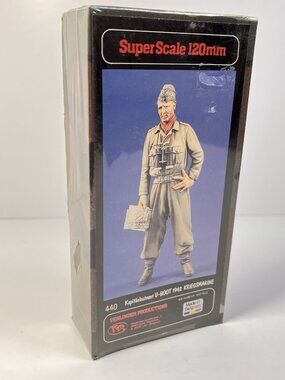 SEALED Verlinden Super Scale 120mm 440 Kapitanleutant U-BOOT 1942 Kriegsmarine